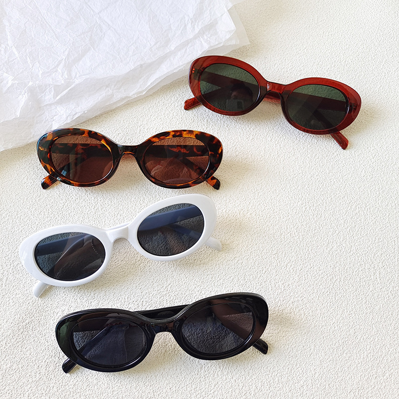 Vintage Small Oval Sunglasses  - đánh giá và giá Vintage Outdoor Fashion